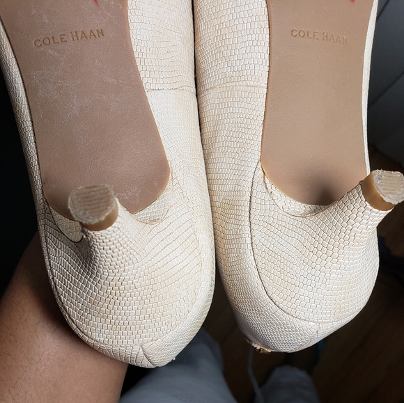 Cole Haan Ivory Heel - Picture 4 of 5